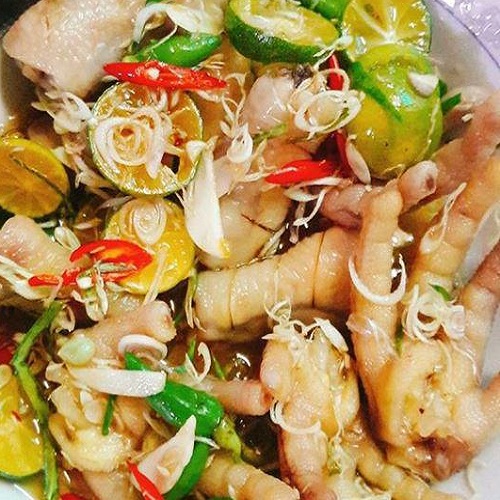 Chân gà ngâm sả ớt